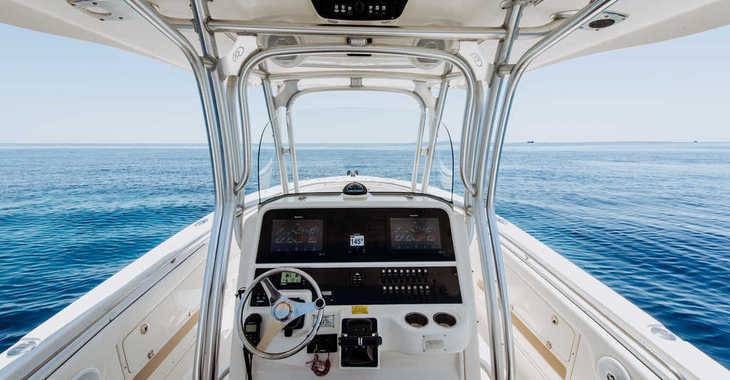Chartern Sie motorboot in Marina Botafoch - Robalo 300