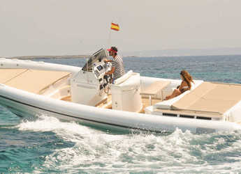 Rent a motorboat in Port of Santa Eulària  - Magazzu M-11 Spider