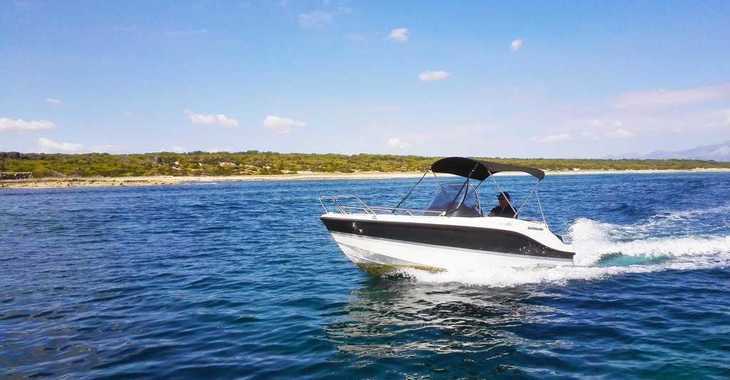 Rent a motorboat in Port of Can Picafort - Quicksylver 455 Activ  ( Sin Licencia) 