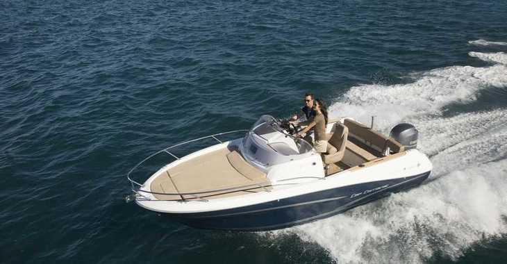 Rent a motorboat in Puerto de blanes - Jeanneau Cap Camarat 6.5 WA