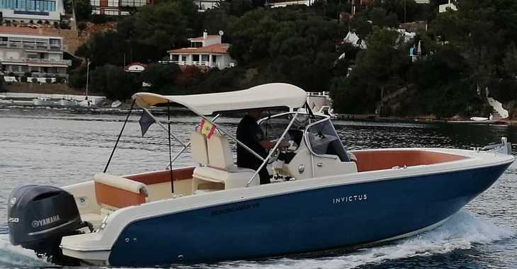 Louer bateau à moteur à Port Mahon - Invictus 240 FX 