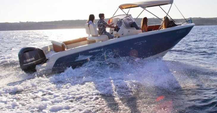 Rent a motorboat in Port Mahon - Invictus 240 FX 