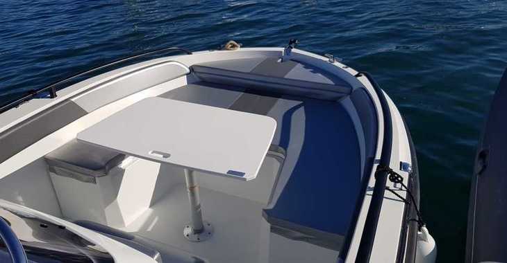 Rent a motorboat in Port Mahon - BMA X199 Open