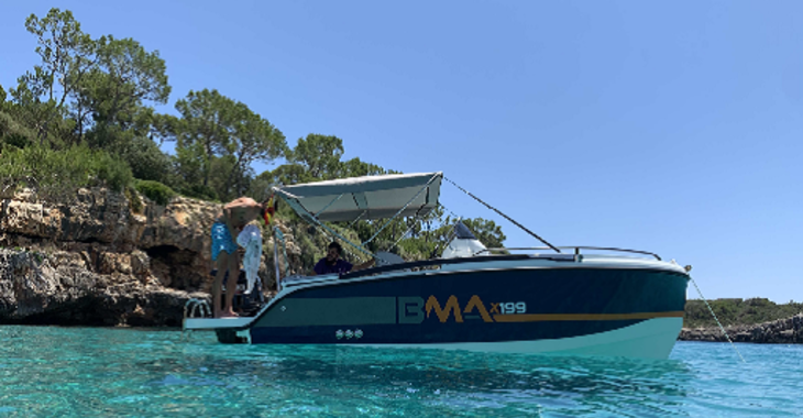 Rent a motorboat in Portocolom - BMA X199 Open