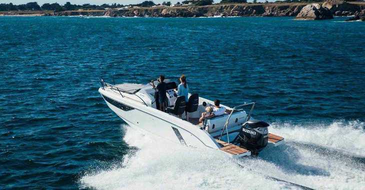 Rent a motorboat in Portocolom - Beneteau Flyer 8.0 Sundeck