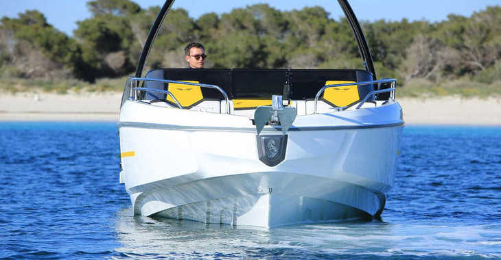 Chartern Sie motorboot in Portocolom - Beneteau Flyer 7.7 Sportdeck