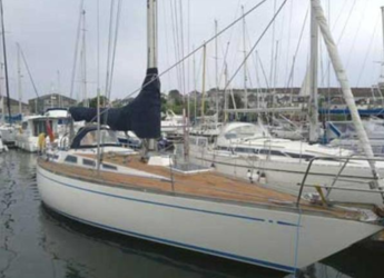 Rent a sailboat in Garrucha - Wisemark Yacht 40