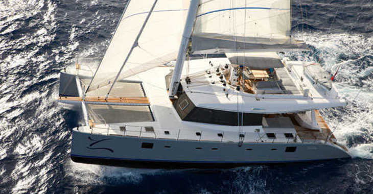 Rent a catamaran in Club Náutico Ibiza - Sunreef 62Z