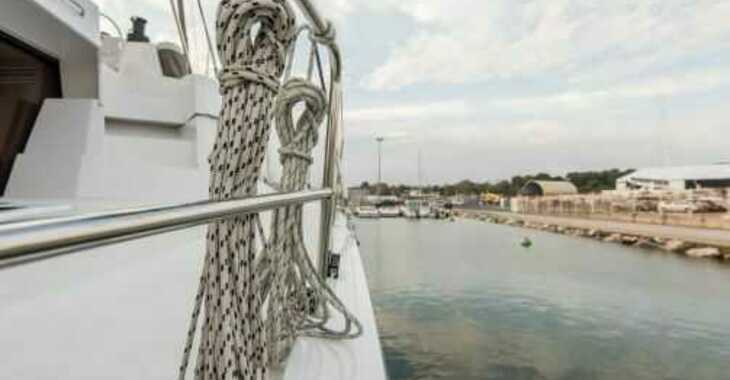 Rent a catamaran in Compass Point Marina - Bali 5.4 - 5 + 2 cab