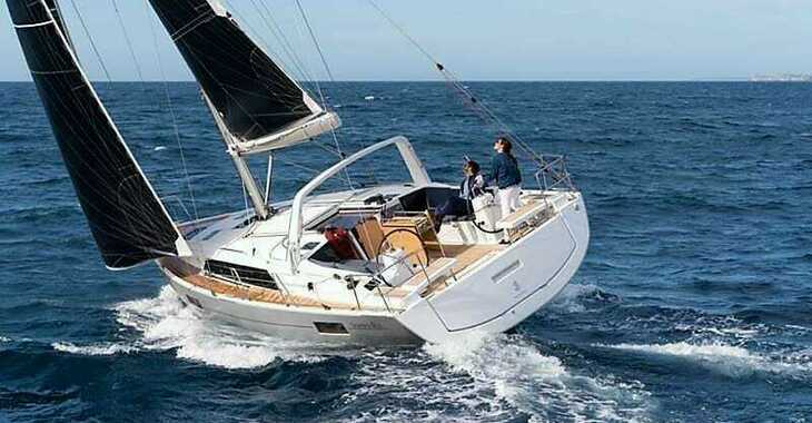 Chartern Sie segelboot in Lavrion Marina - Oceanis 41.1