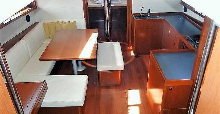 Chartern Sie segelboot in Lavrion Marina - Oceanis 48 - 5 cab.