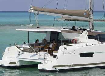 Alquilar catamarán en Porto Olbia - Fountaine Pajot Lucia 40