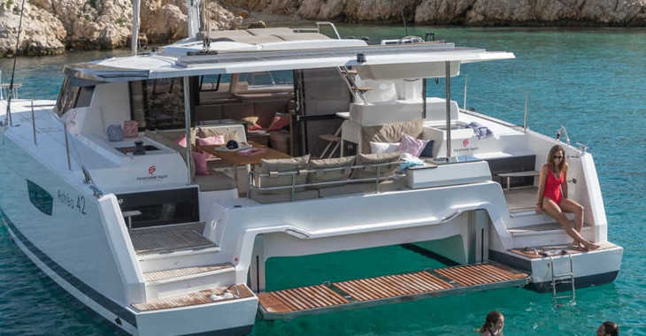 Rent a catamaran in Port Louis Marina - Fountaine Pajot Astrea 42 - 4 + 2 cab.