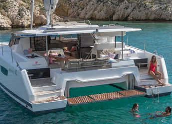 Rent a catamaran in Rodney Bay Marina - Fountaine Pajot Astrea 42 - 4 + 2 cab.