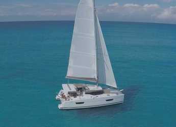 Rent a catamaran in Rodney Bay Marina - Fountaine Pajot Lucia 40