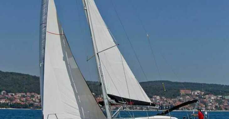 Rent a sailboat in Marina Baotić - Salona 44 Performance