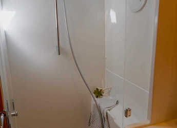 Chartern Sie katamaran in Compass Point Marina - Lagoon 450 S - 4 + 2 cab.