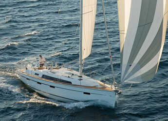 Rent a sailboat in Port Roses - Bavaria Cruiser 41 - 3 cab.