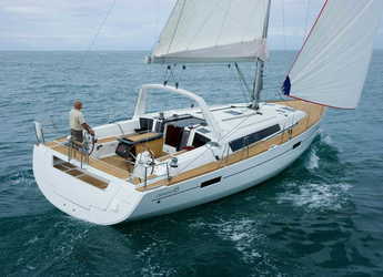 Rent a sailboat in Marina dell'Isola  - Oceanis 45 - 3 cab.