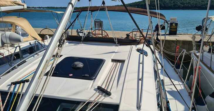 Rent a sailboat in ACI Pomer - Elan Impression 40