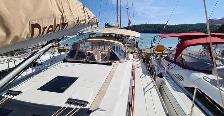 Rent a sailboat in ACI Pomer - Dufour 460 GL - 3 cab.