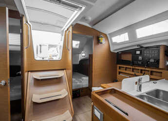 Alquilar velero en Lavrion Marina - Sun Odyssey 410