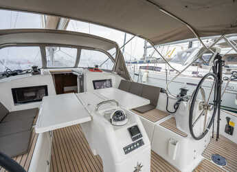 Alquilar velero en Lavrion Marina - Sun Odyssey 410