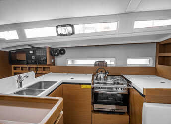 Alquilar velero en Lavrion Marina - Sun Odyssey 410