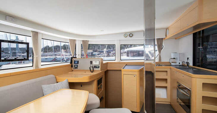 Rent a catamaran in ACI Pomer - Lagoon 42 - 4 + 1 cab.