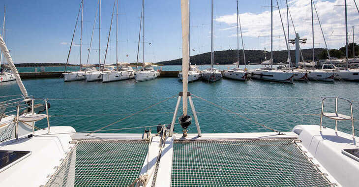 Louer catamaran à ACI Pomer - Lagoon 42 - 4 + 1 cab.