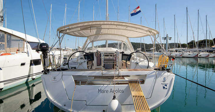 Rent a sailboat in ACI Pomer - Oceanis 45 - 4 cab.