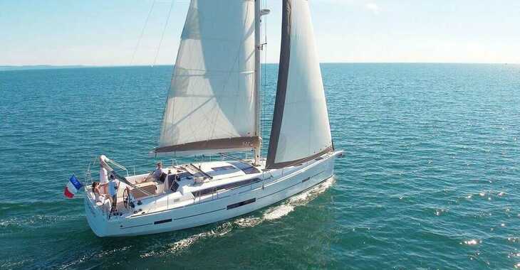 Rent a sailboat in Marina di Portorosa - Dufour 512 GL - 4 cab.