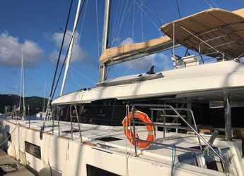 Rent a catamaran in Marina Le Marin - Lagoon 620 - 6 + 2 cab.