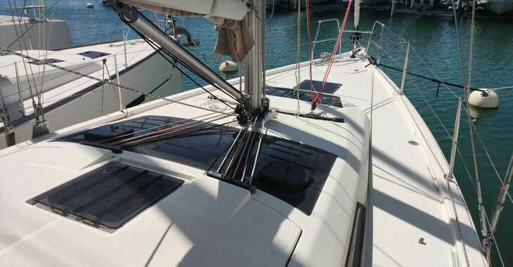 Rent a sailboat in Marina Bas du Fort - Dufour 390 GL