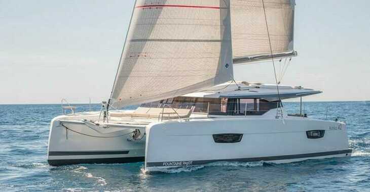 Rent a catamaran in Jolly Harbour - Fountaine Pajot Astrea 42 - 3 + 1 cab.