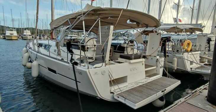 Rent a sailboat in Marina Le Marin - Dufour 520 GL