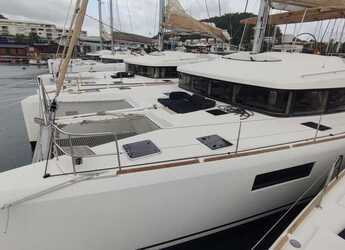 Rent a catamaran in Marina Le Marin - Lagoon 52 F - 6 + 2 cab.