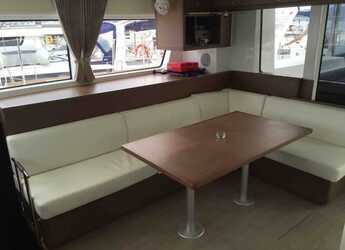 Rent a catamaran in Marina Le Marin - Lagoon 52 F - 6 + 2 cab.