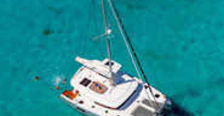 Louer catamaran à Jolly Harbour - Lagoon 42 - 4 + 2 cab.