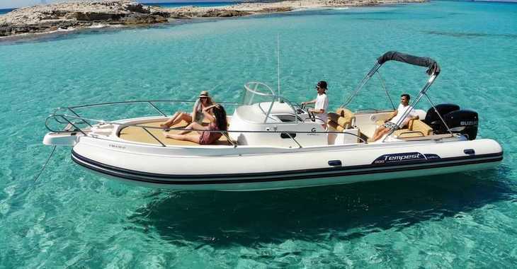 Louer dinghy à Marina Botafoch - Capelli Tempest 900