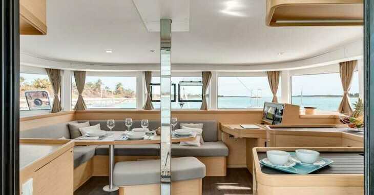 Rent a catamaran in Naviera Balear - Lagoon 42 - 4 + 2 cab.