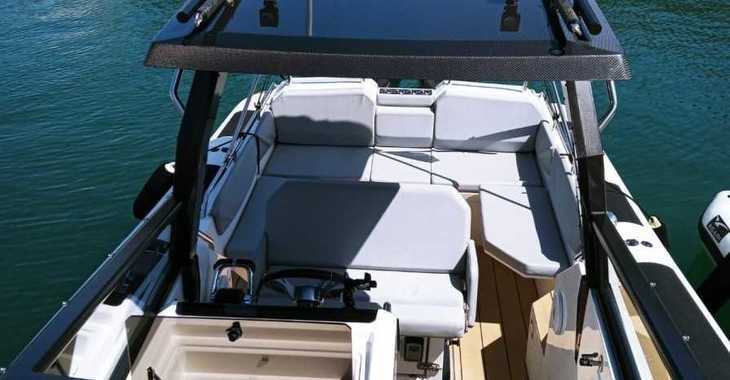 Rent a motorboat in Marina Porto Cristo - Agapi 950