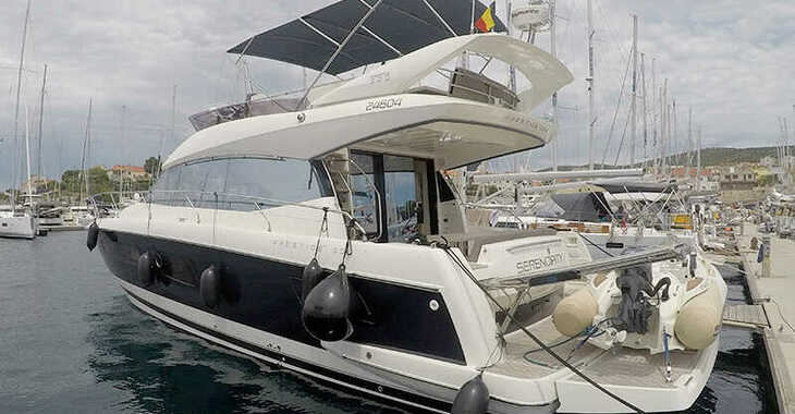 Chartern Sie yacht in Marina Mandalina - Prestige 500 Fly