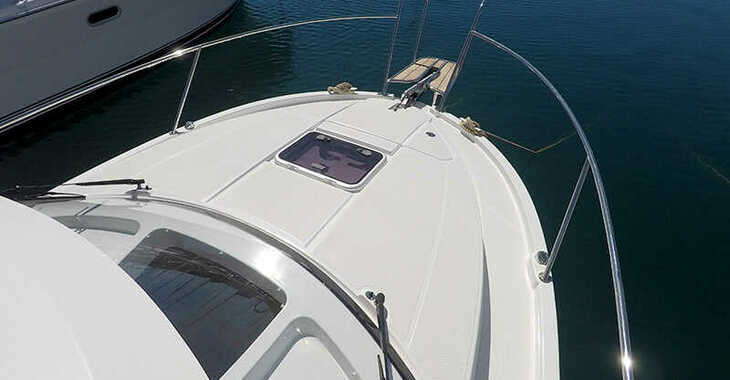 Chartern Sie motorboot in Marina Mandalina - Antares 8 OB