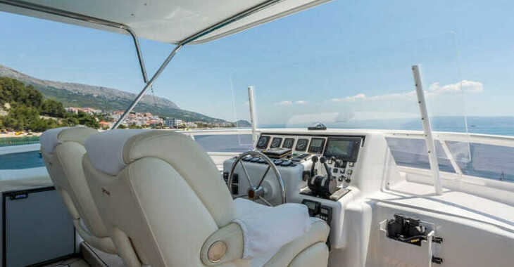 Chartern Sie yacht in Stobreč Port - Moonen 65