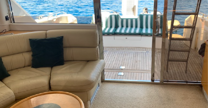 Louer yacht à Marina Ibiza - Fairline 56