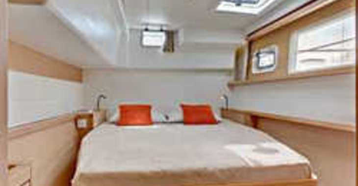 Rent a catamaran in Placencia - Lagoon 450 F - 4 + 2 cab.