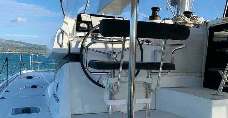 Louer catamaran à Nidri Marine - Lagoon 42