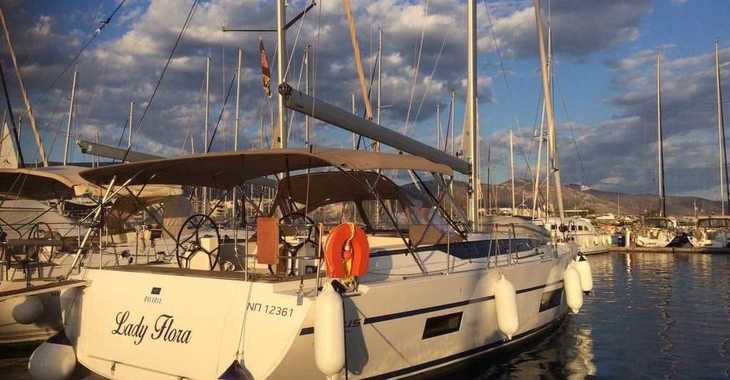 Rent a sailboat in Nikiana Marina - Bavaria C45
