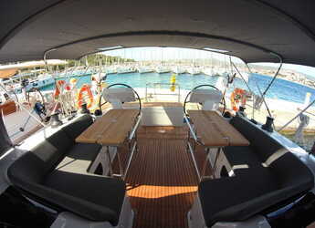 Rent a sailboat in Marina Frapa - Hanse 508